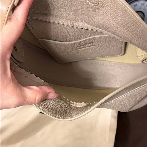 Tan Inspired Leather Women's shoulder Bag - Picture 7 of 11